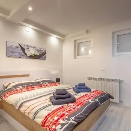 Newly Renovated App Goran Apartman Umag Kültér fotó